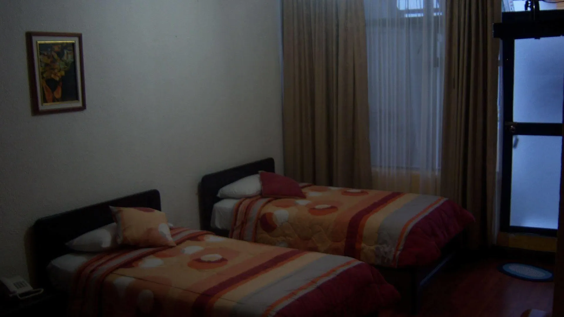 Hotel Joremis 基多