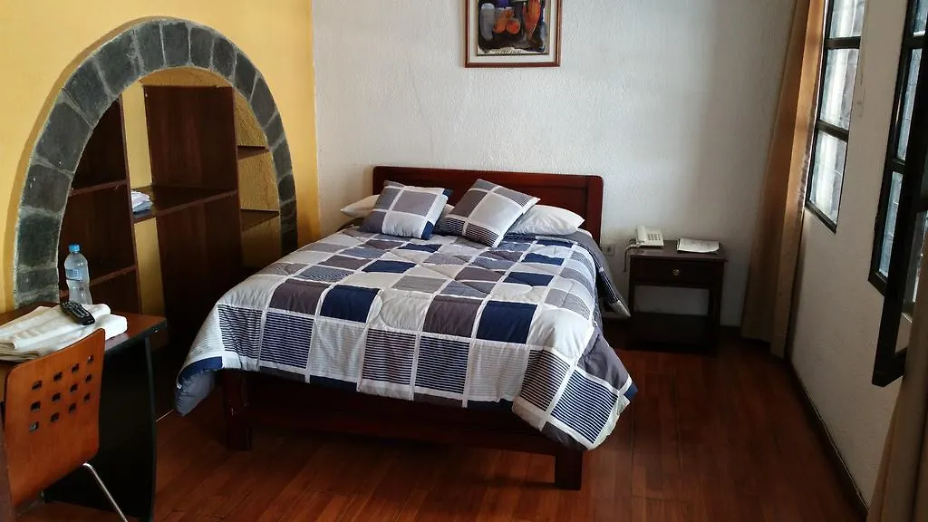Hotel Joremis Quito