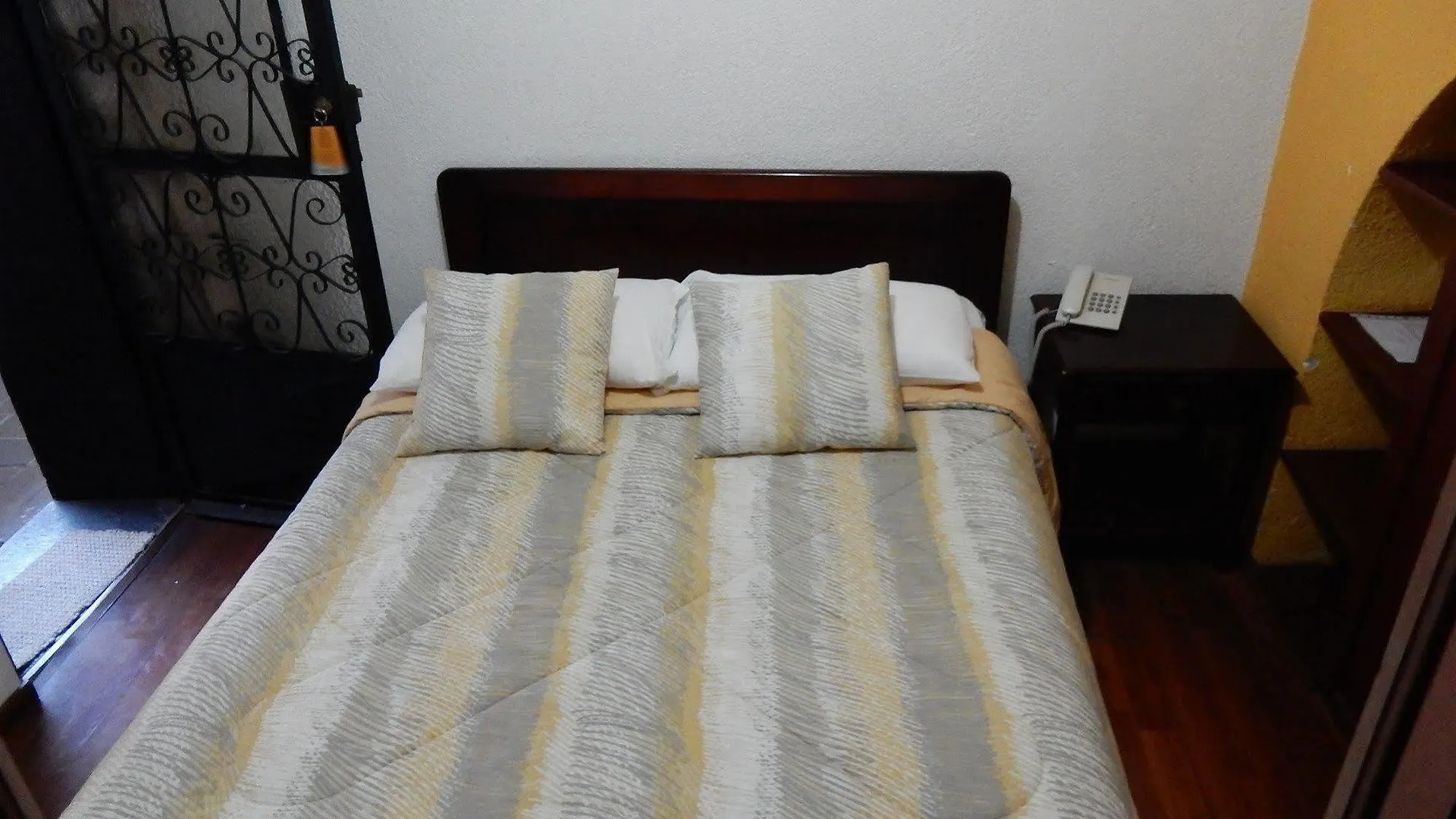Hotel Joremis Quito