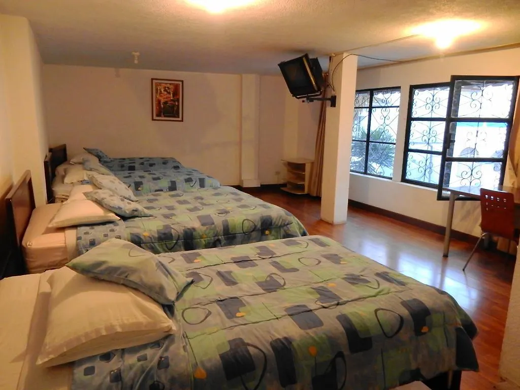**  Hotel Joremis Quito Equador