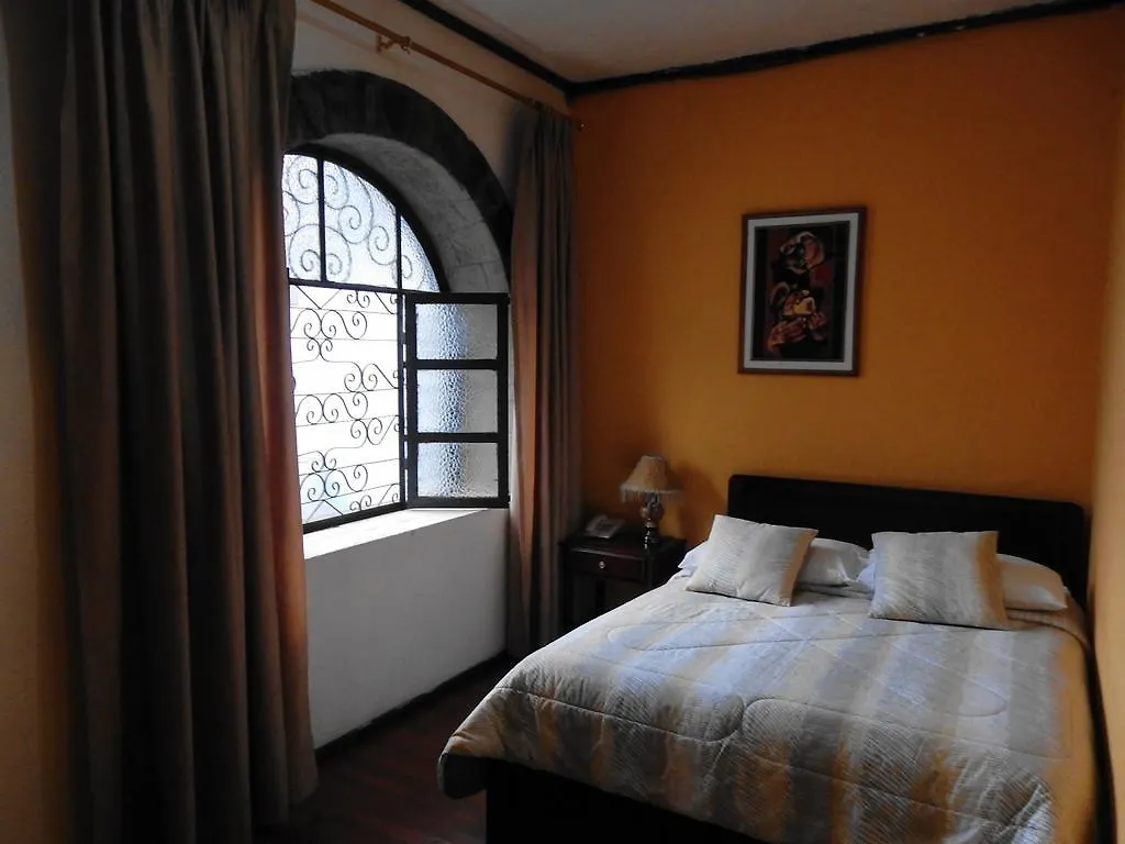 Hotel Joremis Quito