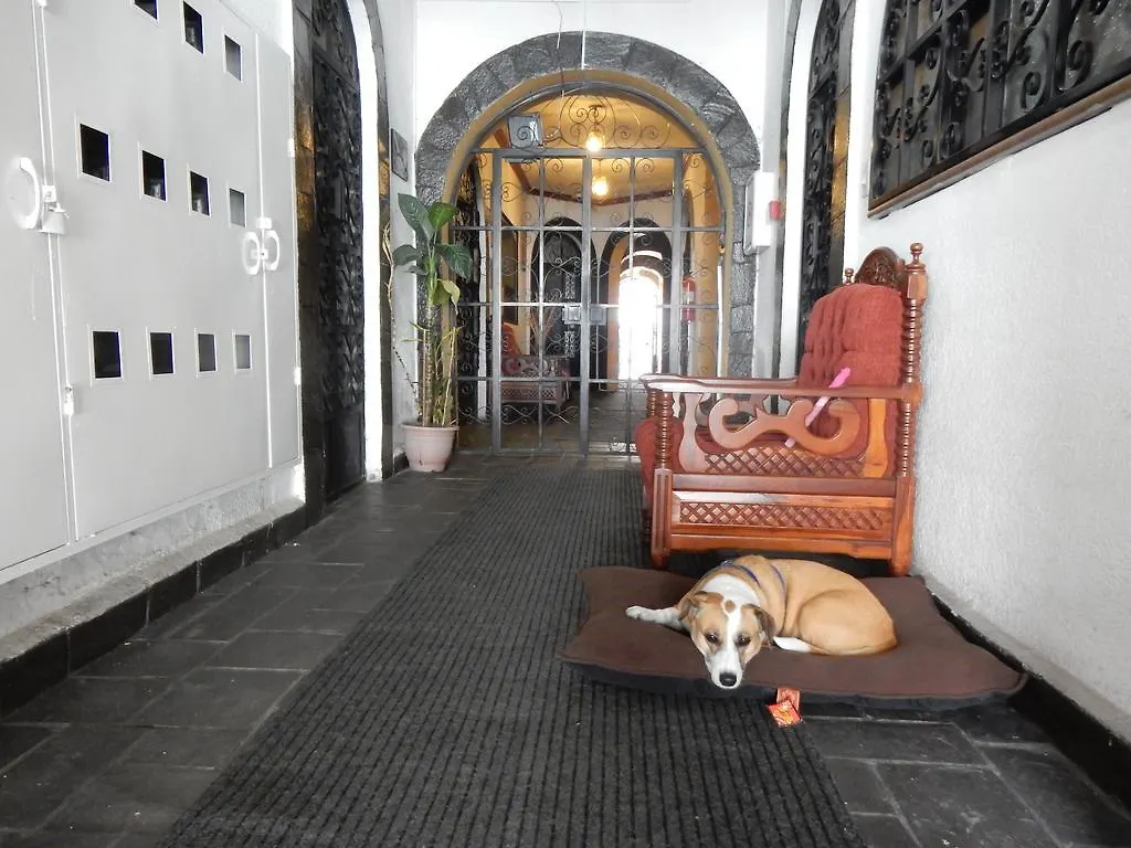 Hotel Joremis Quito 2*,