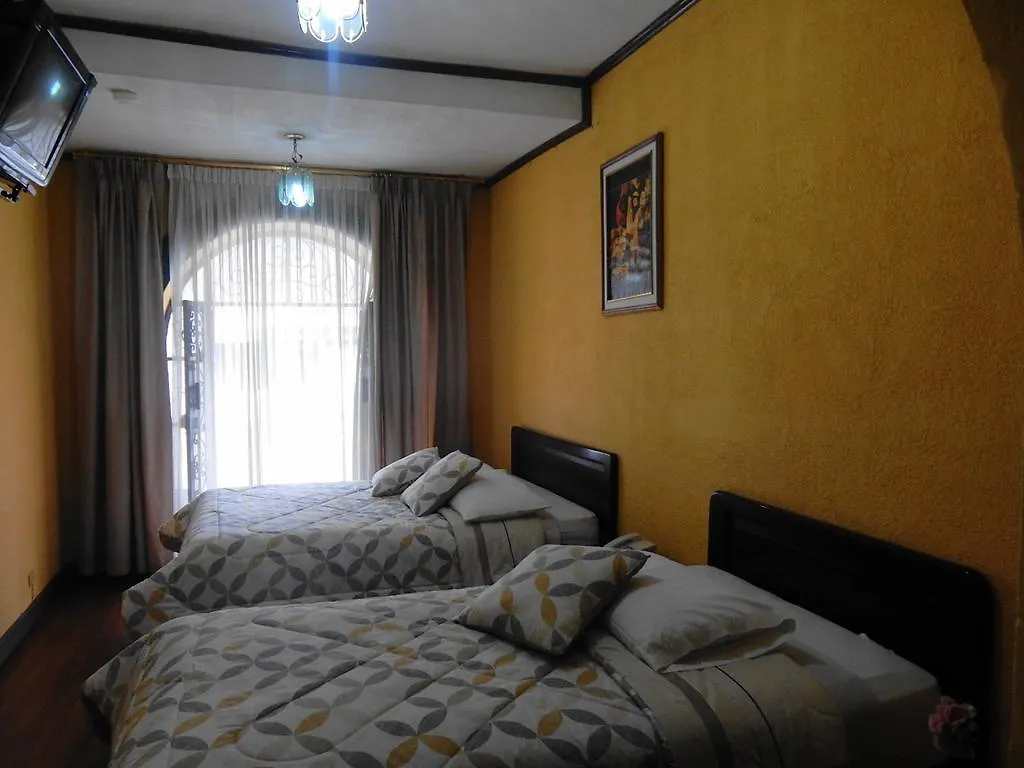 Hotel Joremis Quito